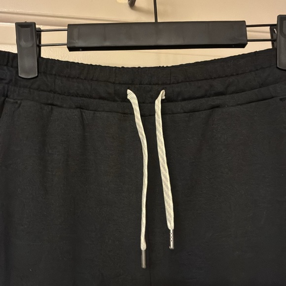 Vuori black cargo pants, with pockets size XS - Picture 4 of 7